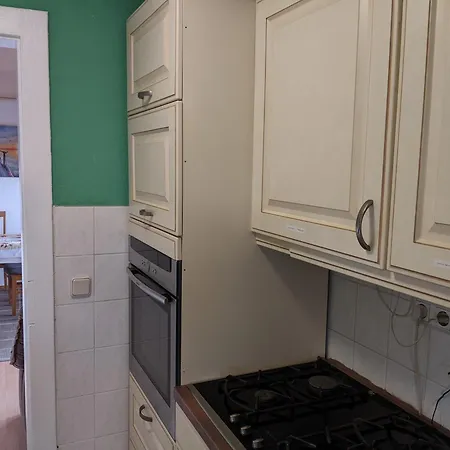 Ruhige, Gemuetliche In Zentrumsnaehe 아파트 *